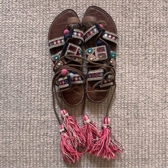 Sam Edelman Bohemian Embroidered Greek Leather Sandals with Pink Tassels - Picture 6 of 6